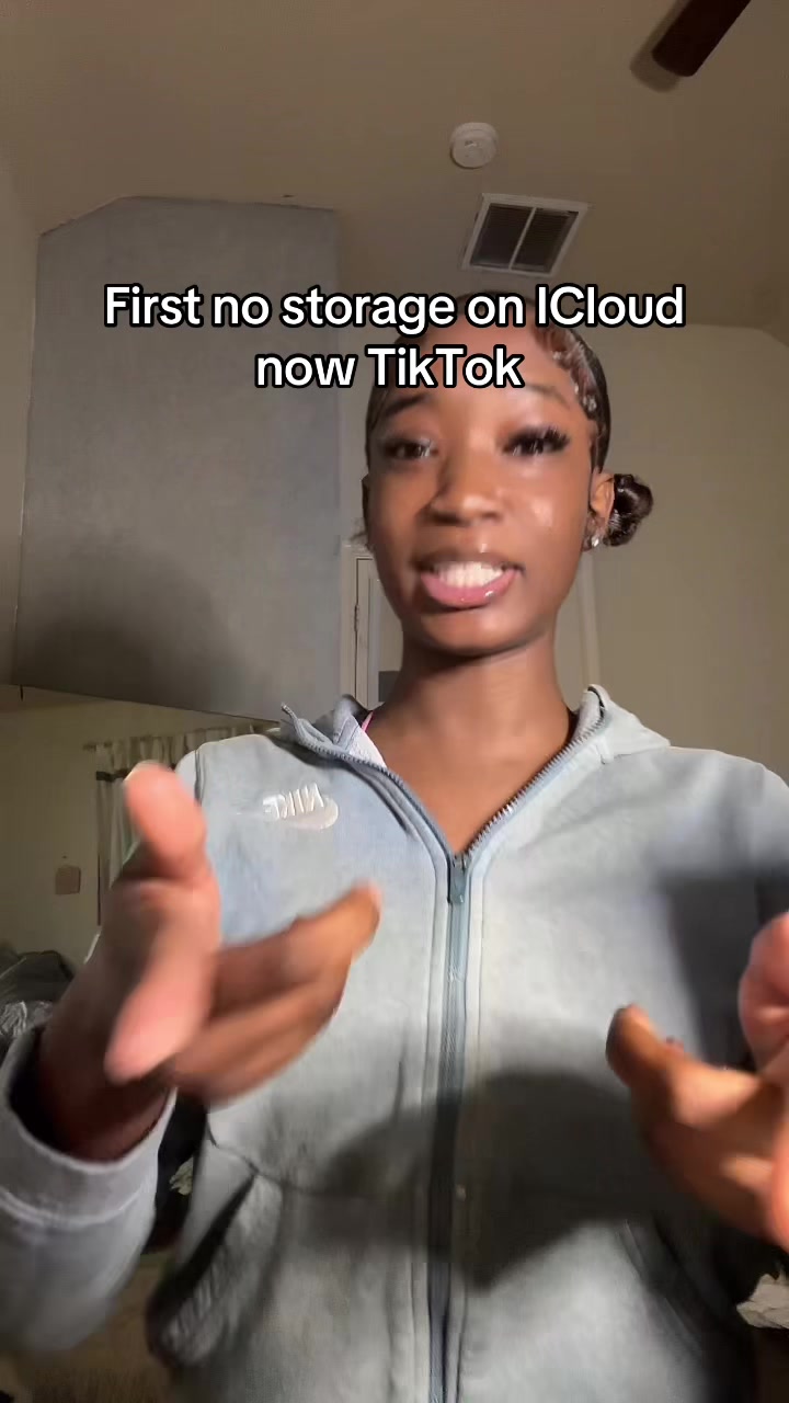 @Mikayla.com