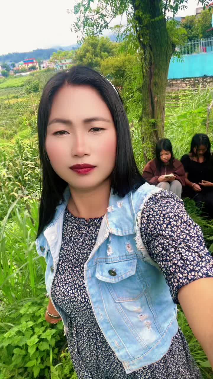 @लिम्माक्षित👸💅🏻🦋🌸