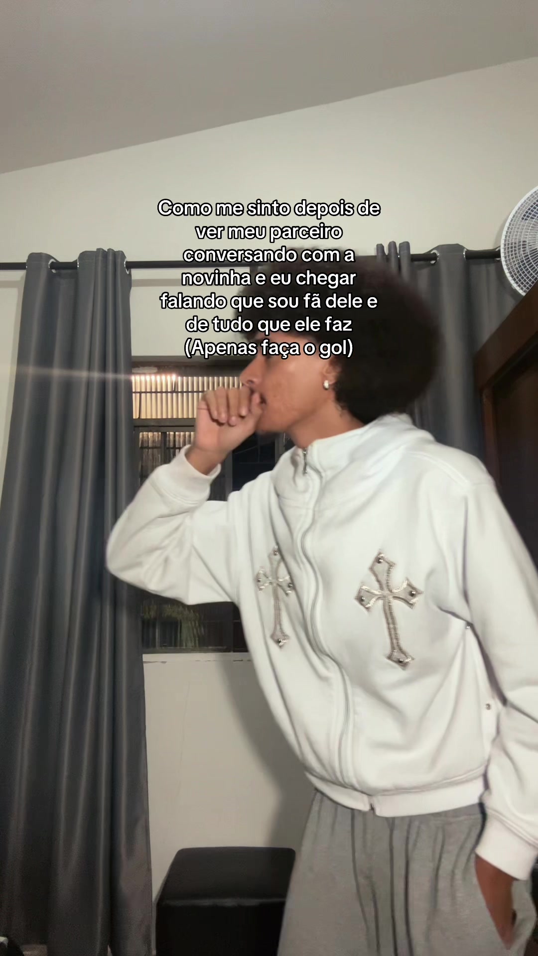 @neuvess_