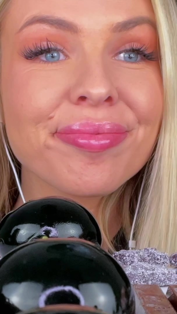 @HunniBee ASMR