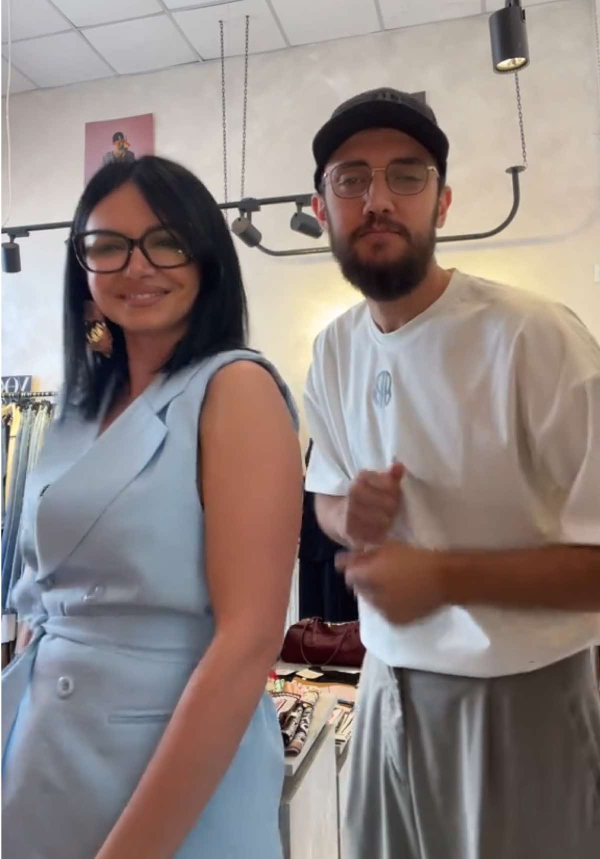 @Shpat 👨&zwj;💼