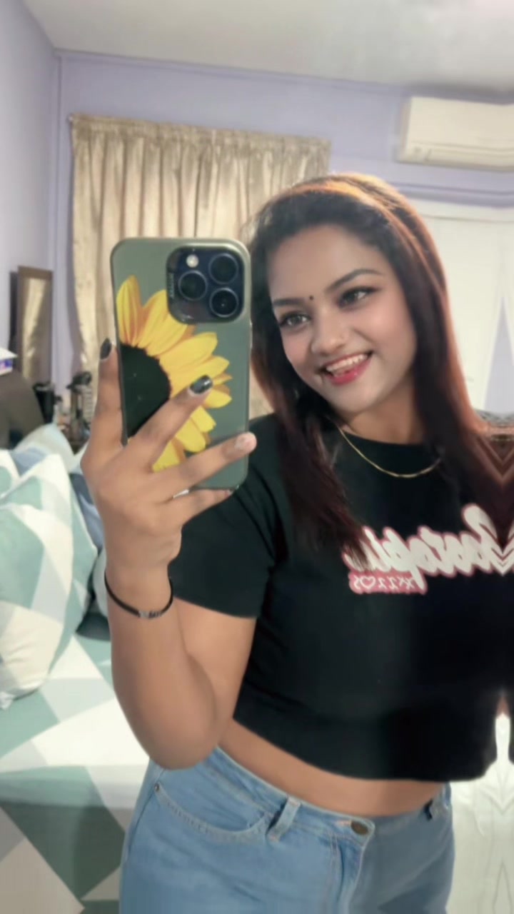 @Malini🖤💚✨🌻