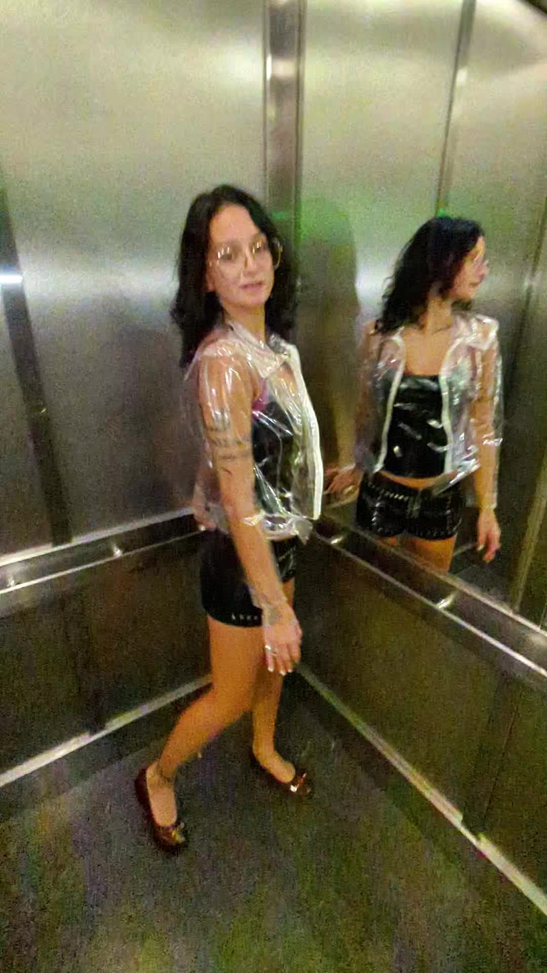 @saint_decadence