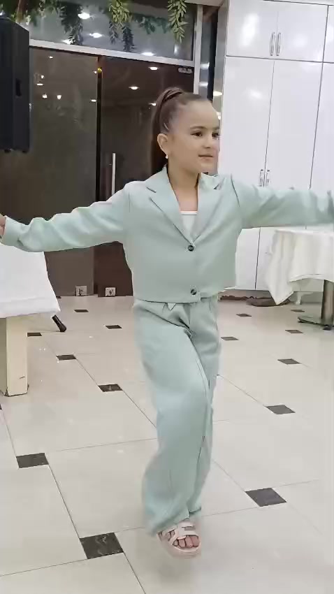@Aylin_Rəqqasə_