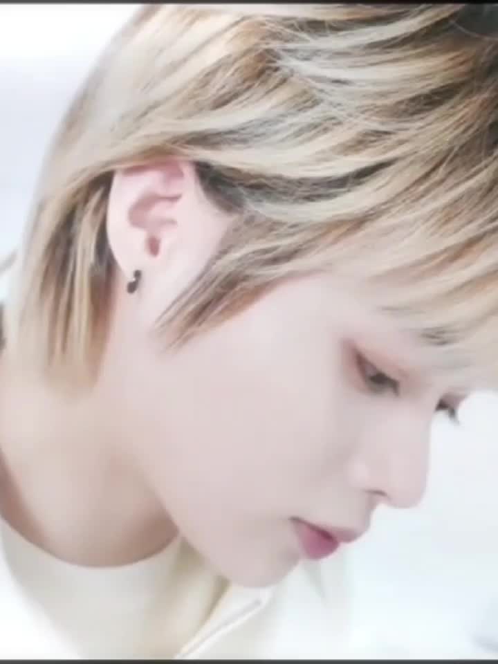 @𝑯𝒂𝒏𝒃𝒊𝒏𝒉𝒐𝒍𝒊𝒄 ݁ ˖Ი𐑼⋆