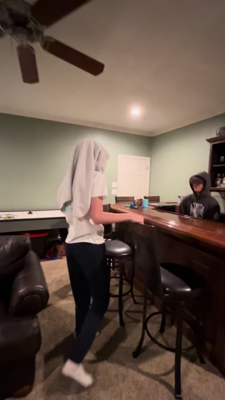 @T1TU5