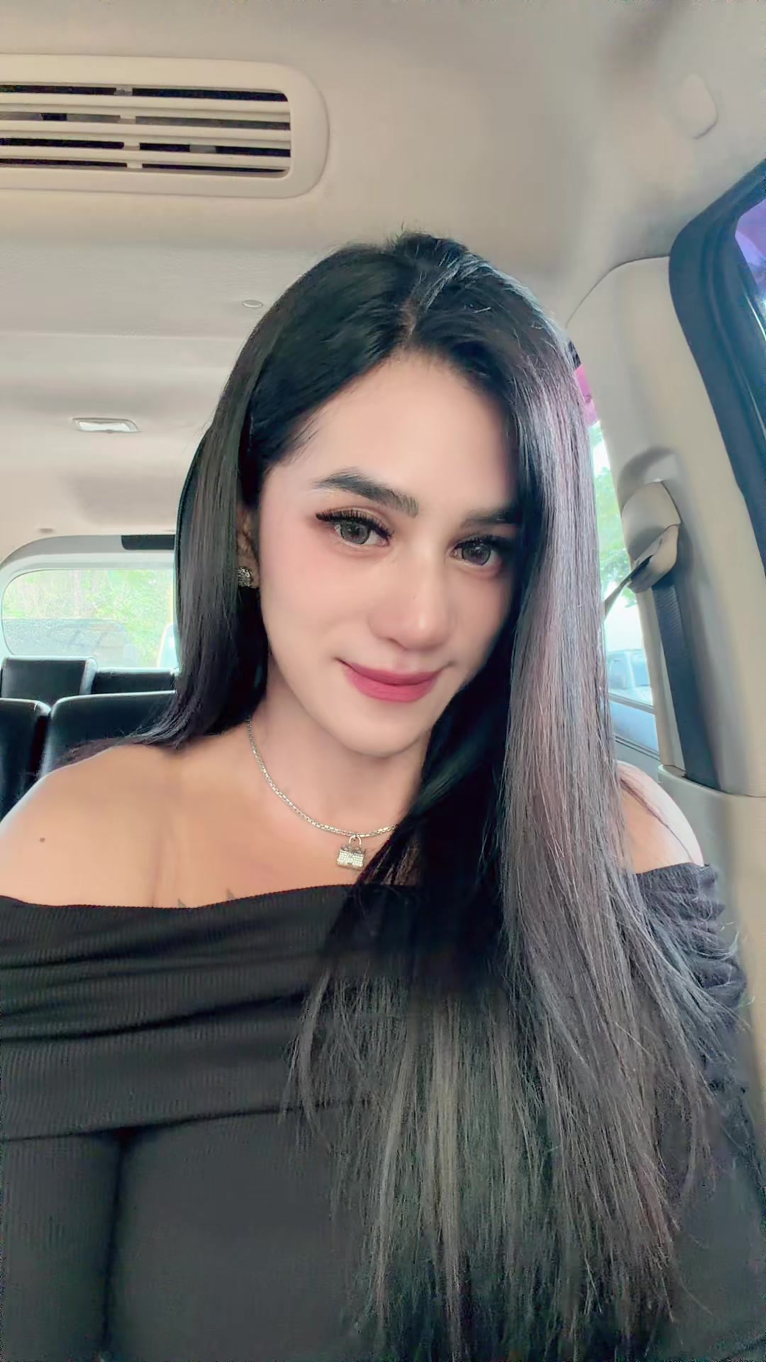 @Erika Mandagi