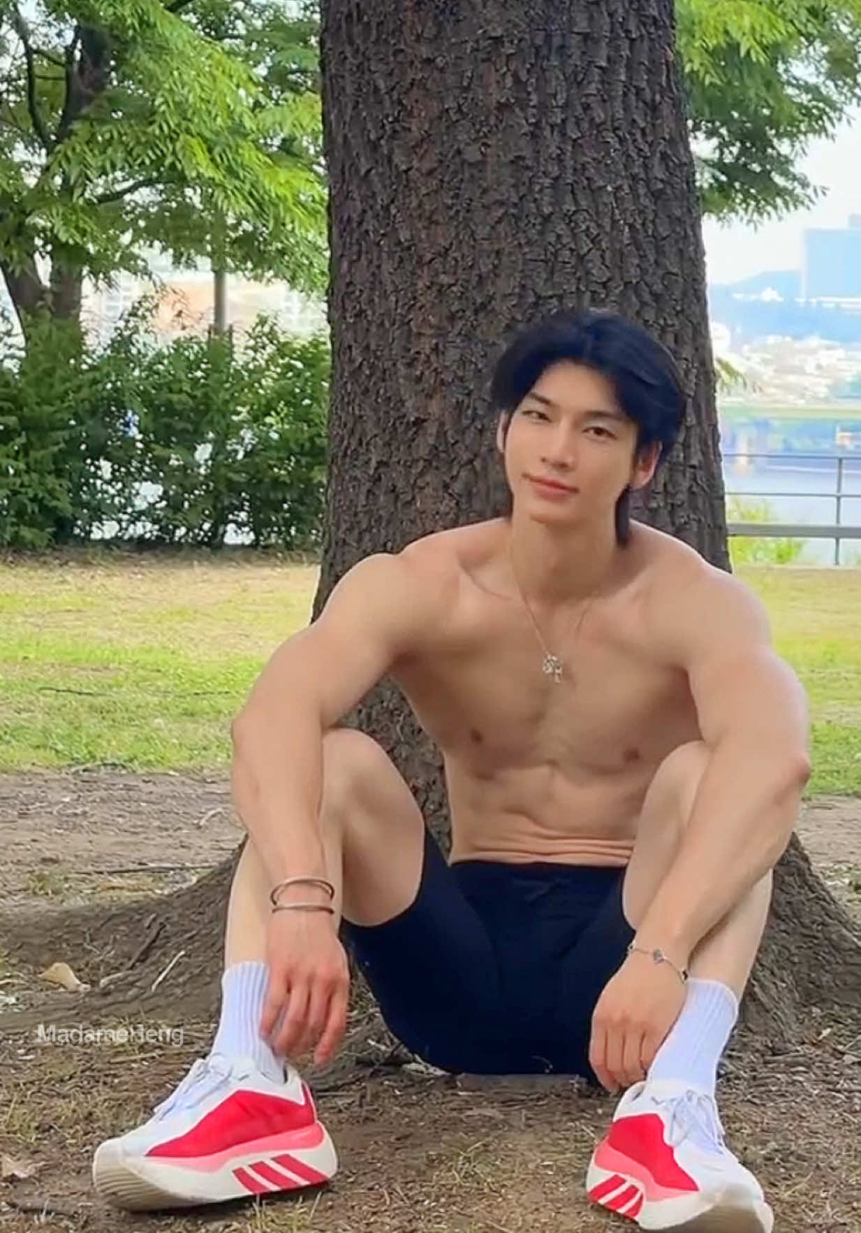 @MadameHeng