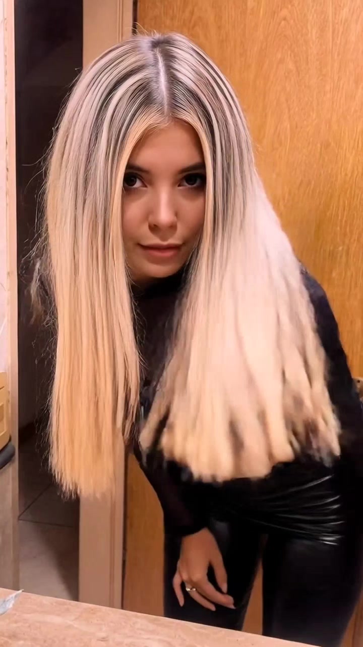 @Shiny Blondie