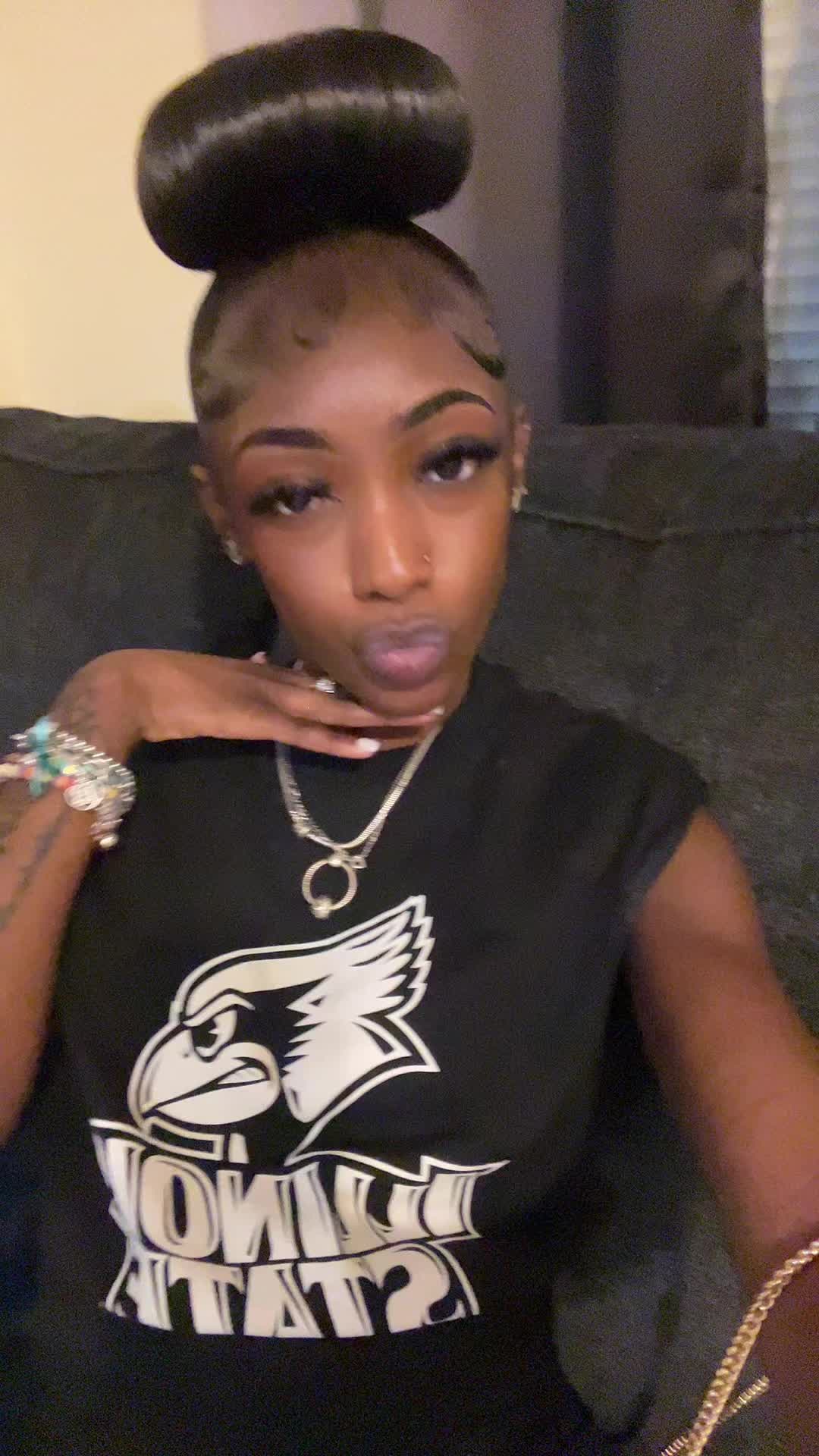 @Derreka 🖤