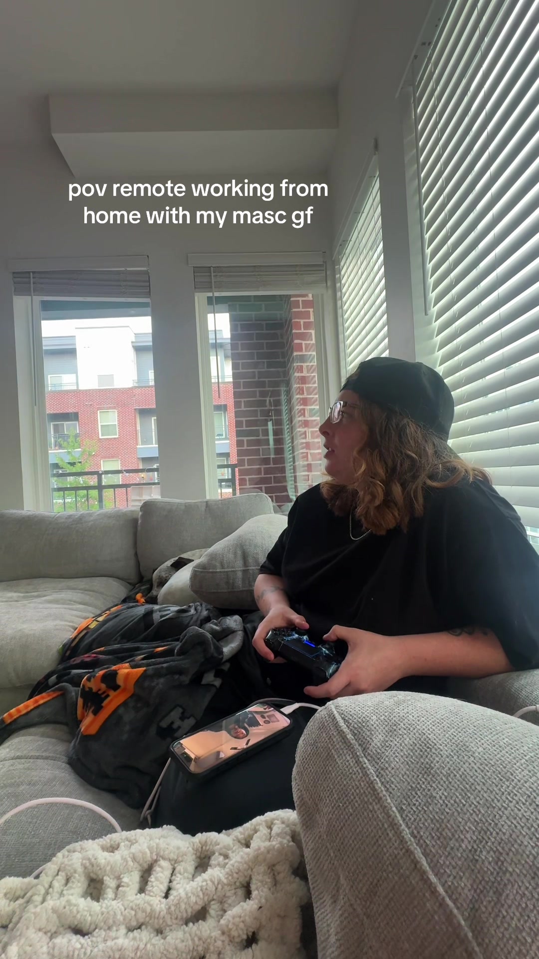@mo!