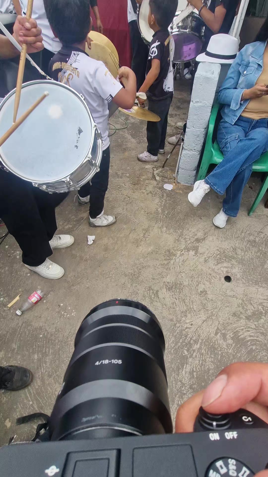 @D.León
