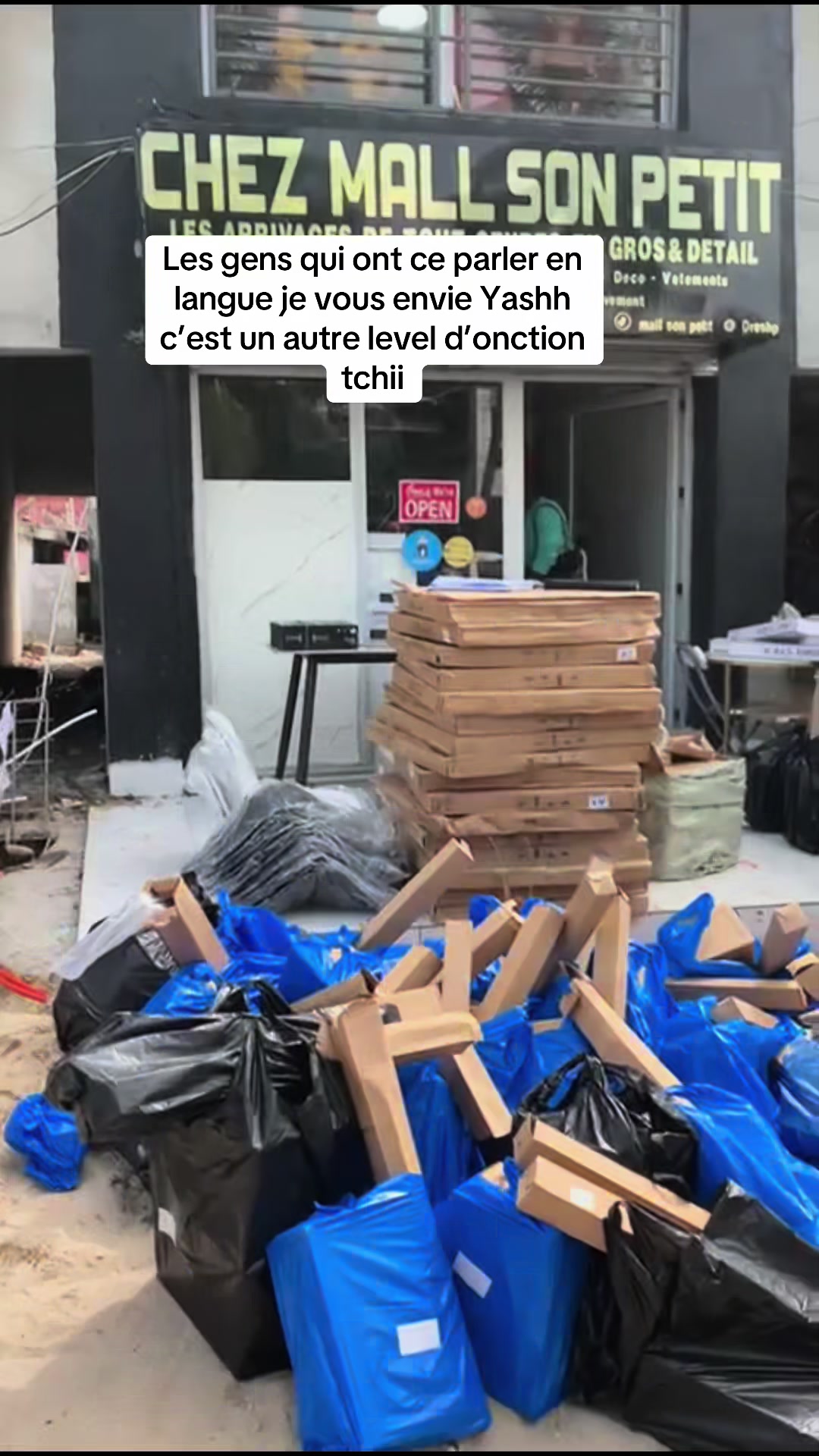 @Mall son petit📦
