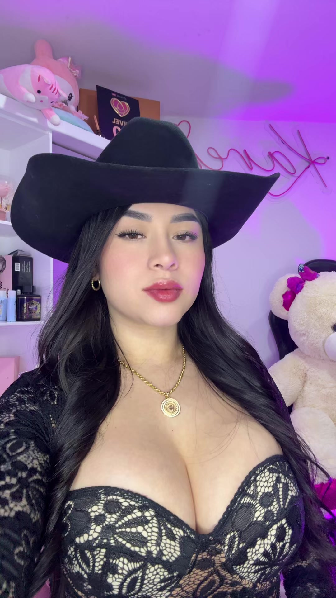 @Karen🧸