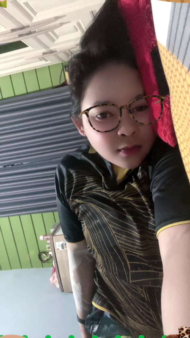 @Hamsina Tomboy