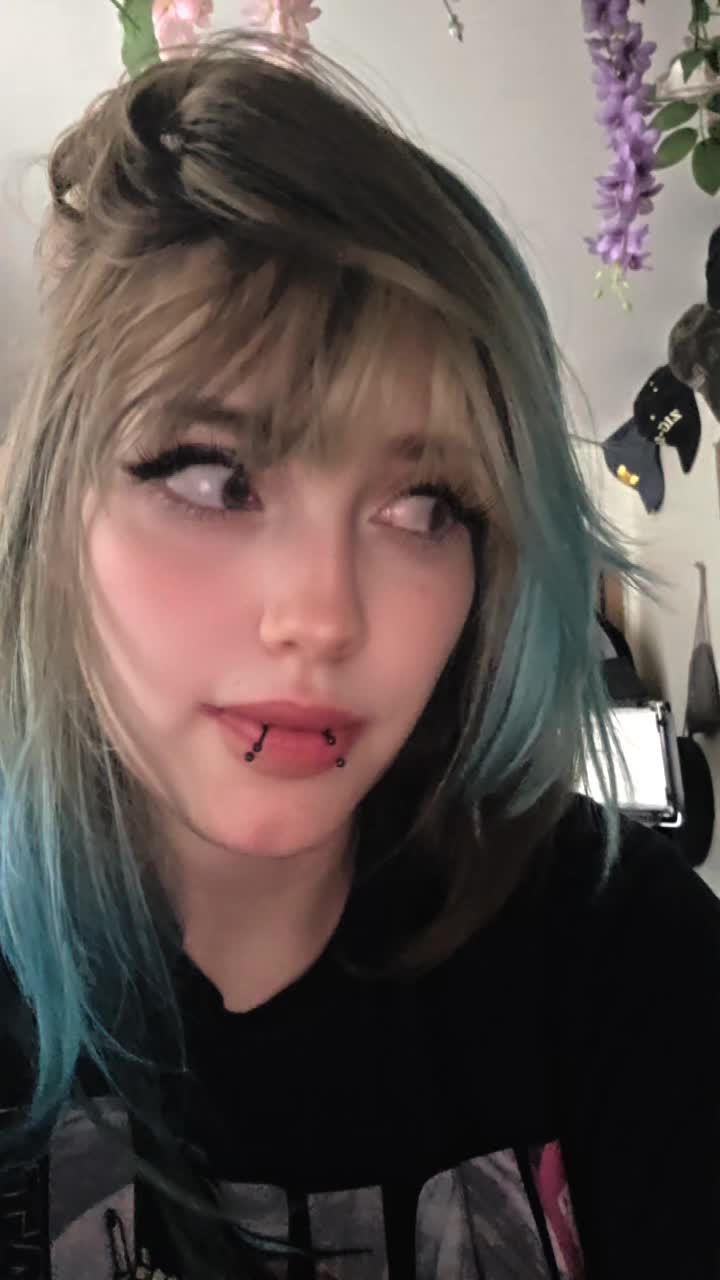 @Nikki