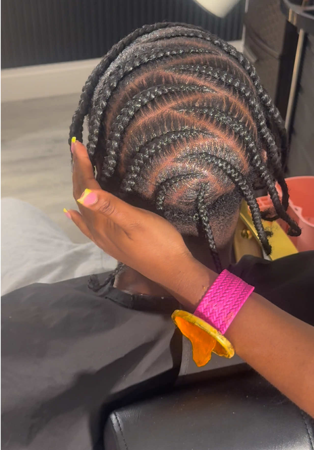 @Cape Cod Hairstylist 💇🏽&zwj;♀️