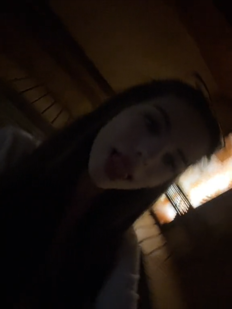 @𝒹.