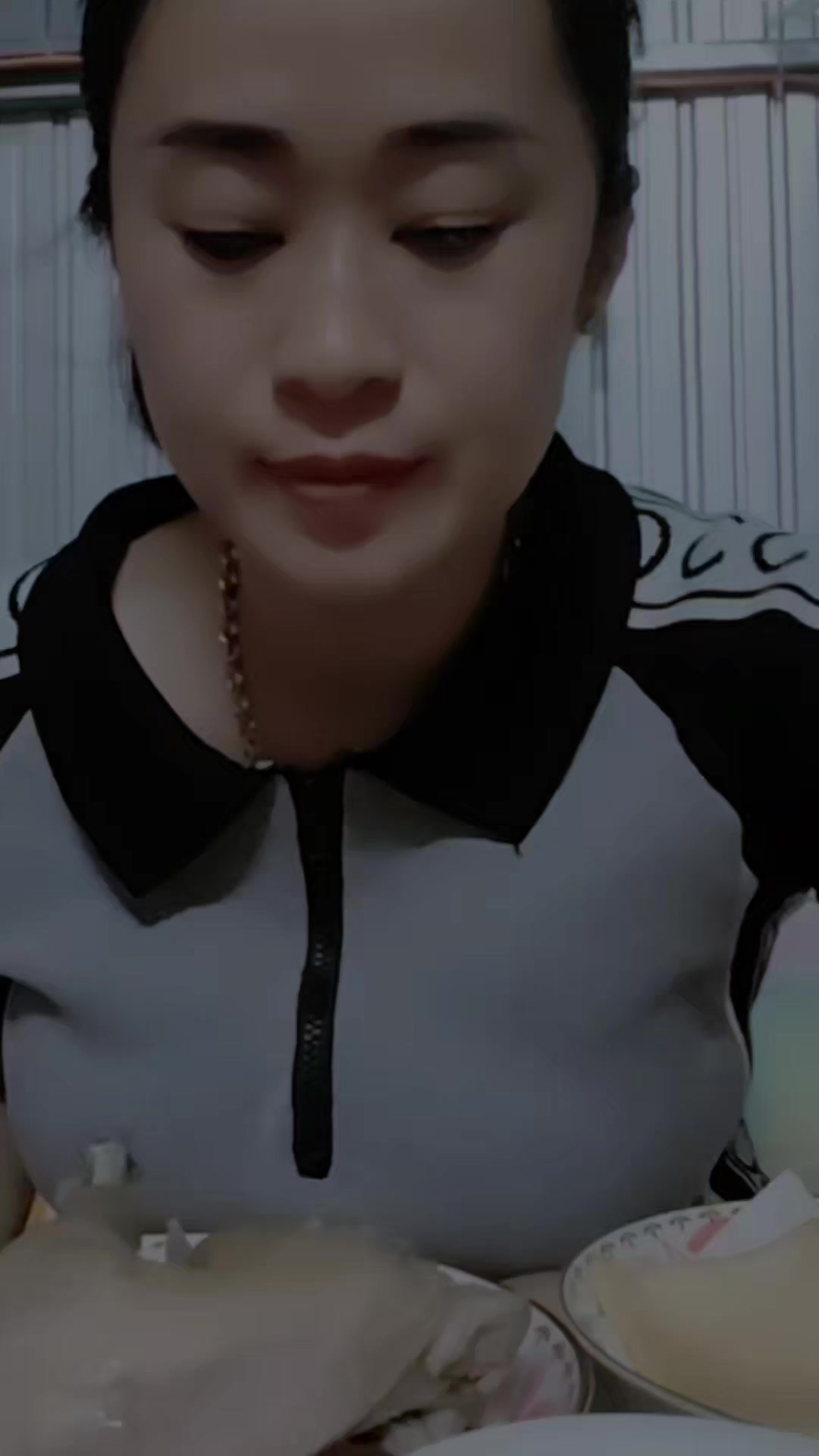 @Ho&agrave;ng Quy&ecirc;n