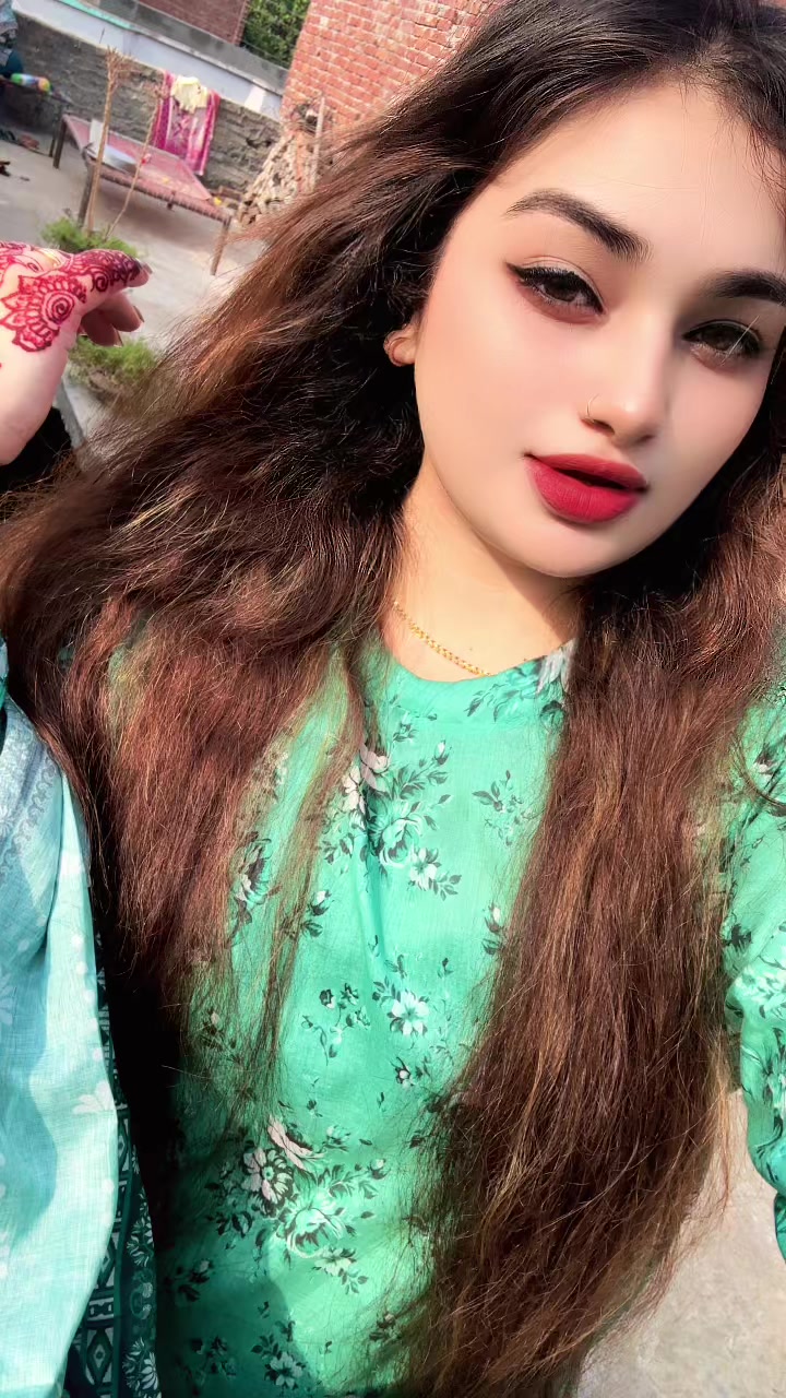 @مانو علی