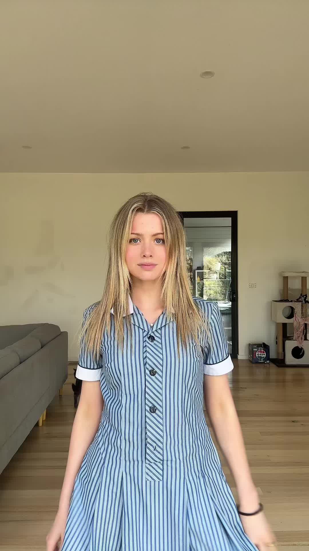 @violetlandy