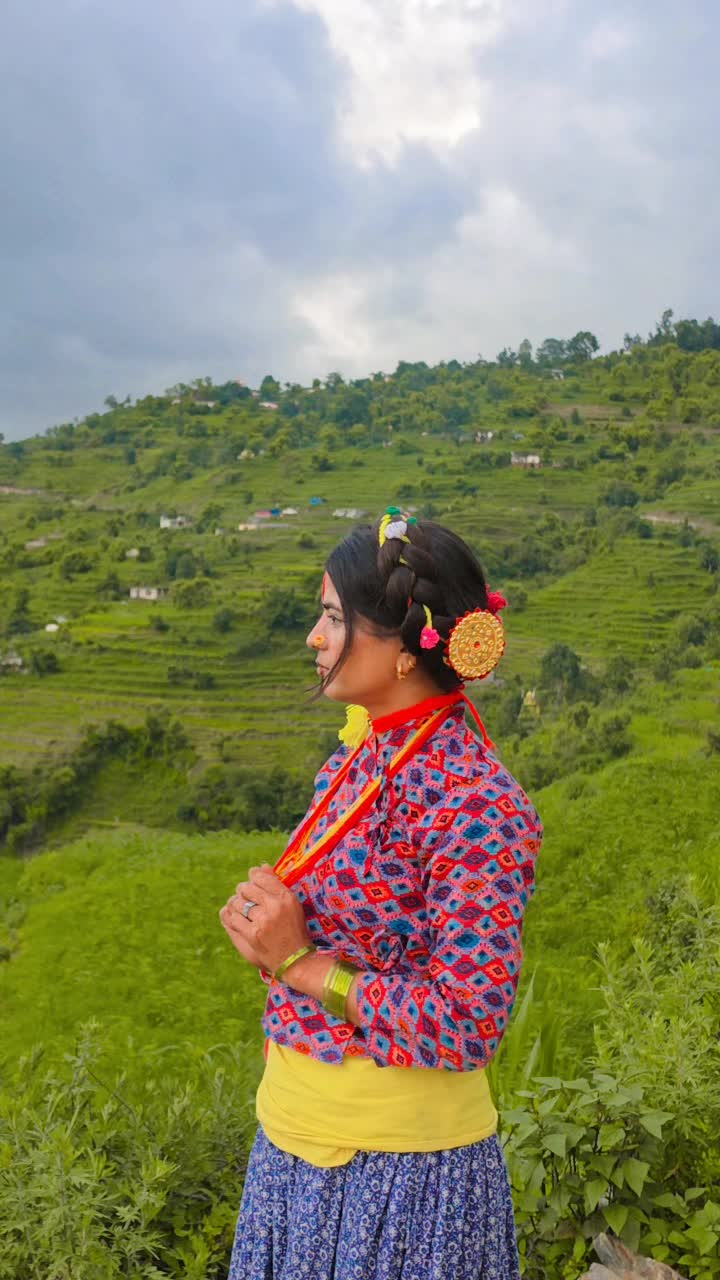 @Nisha bohara 👑