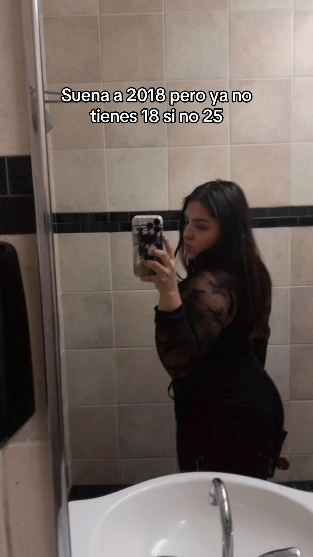 @𝓮.🧿
