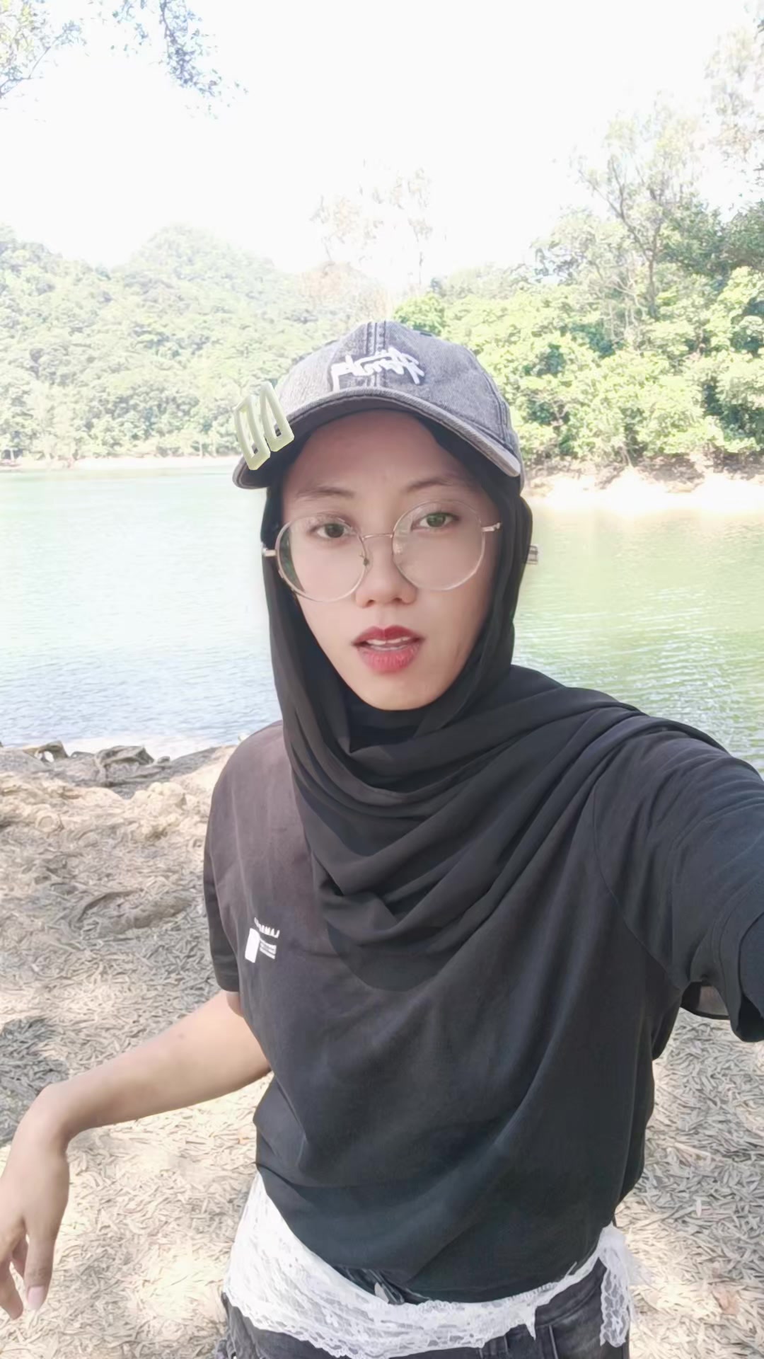@Nini