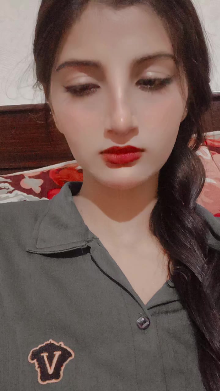 @laraib1832