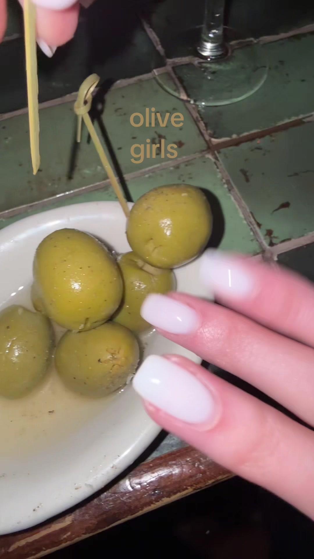 @valegiray