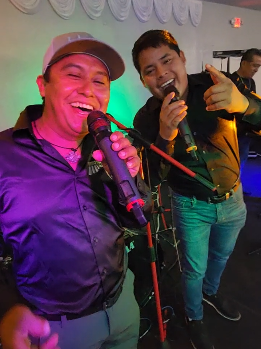@Reyo Díaz