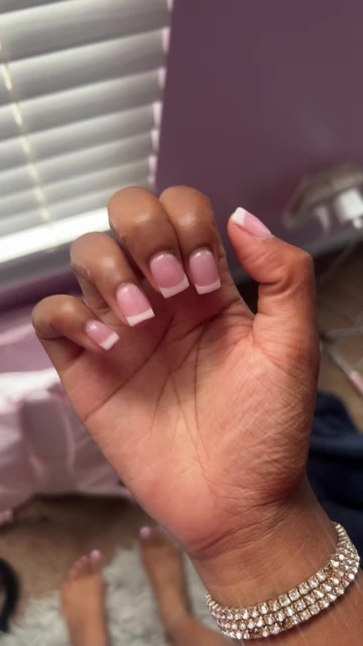 @𝒞𝑒𝓈𝒾𝓁𝓎 👸🏽🎀