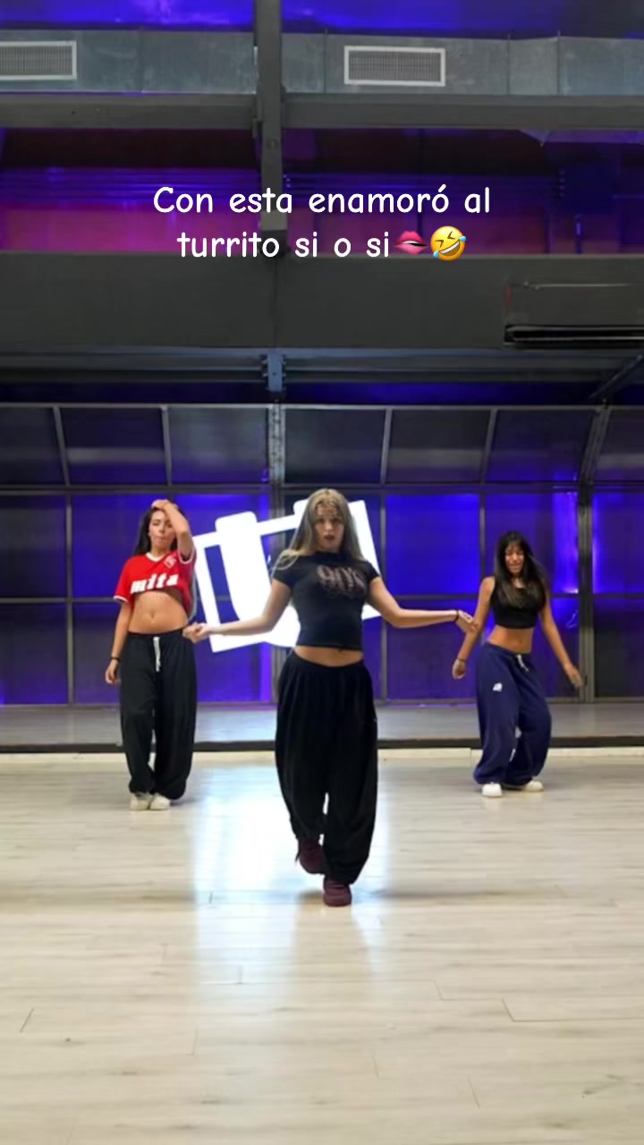 @Nickiirojo