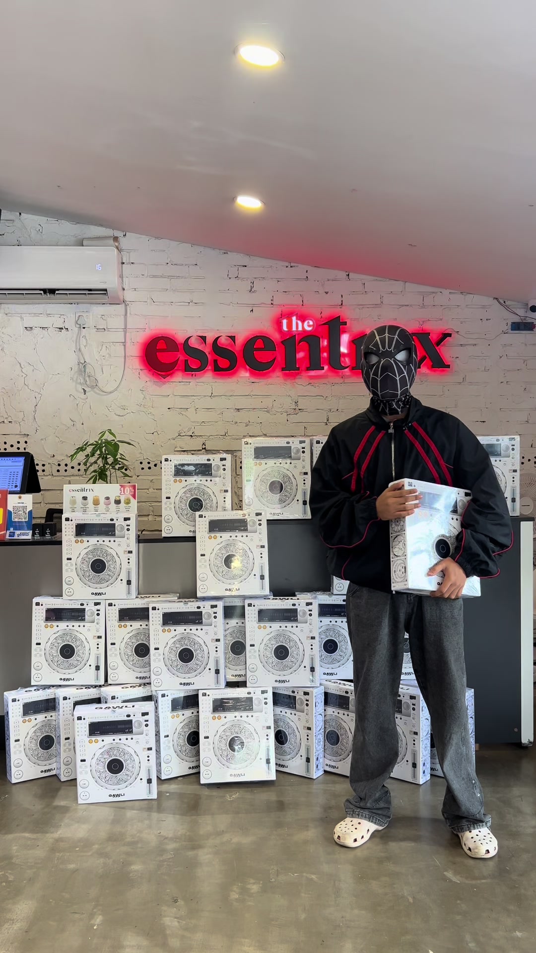 @The Essentrix