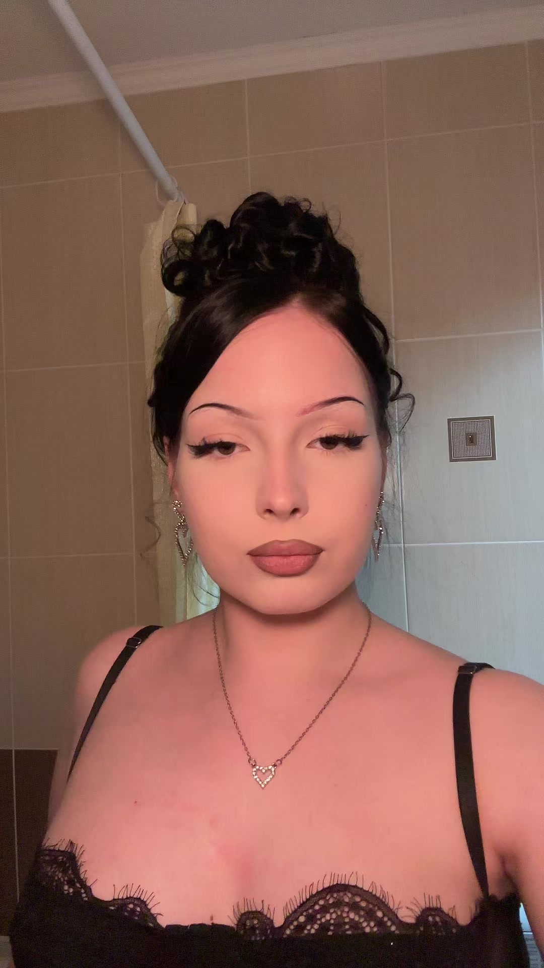@𝒮ℴ𝒻𝒾𝒶