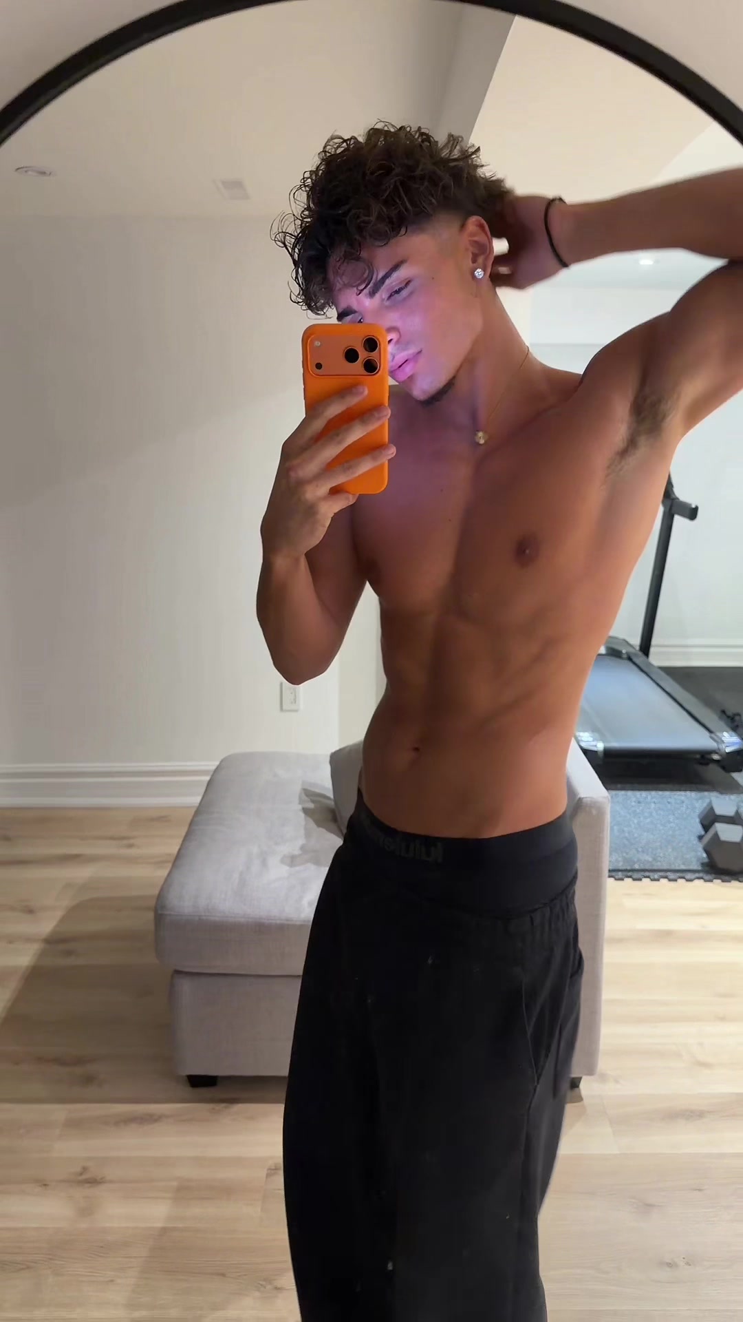 @chris.nikoo