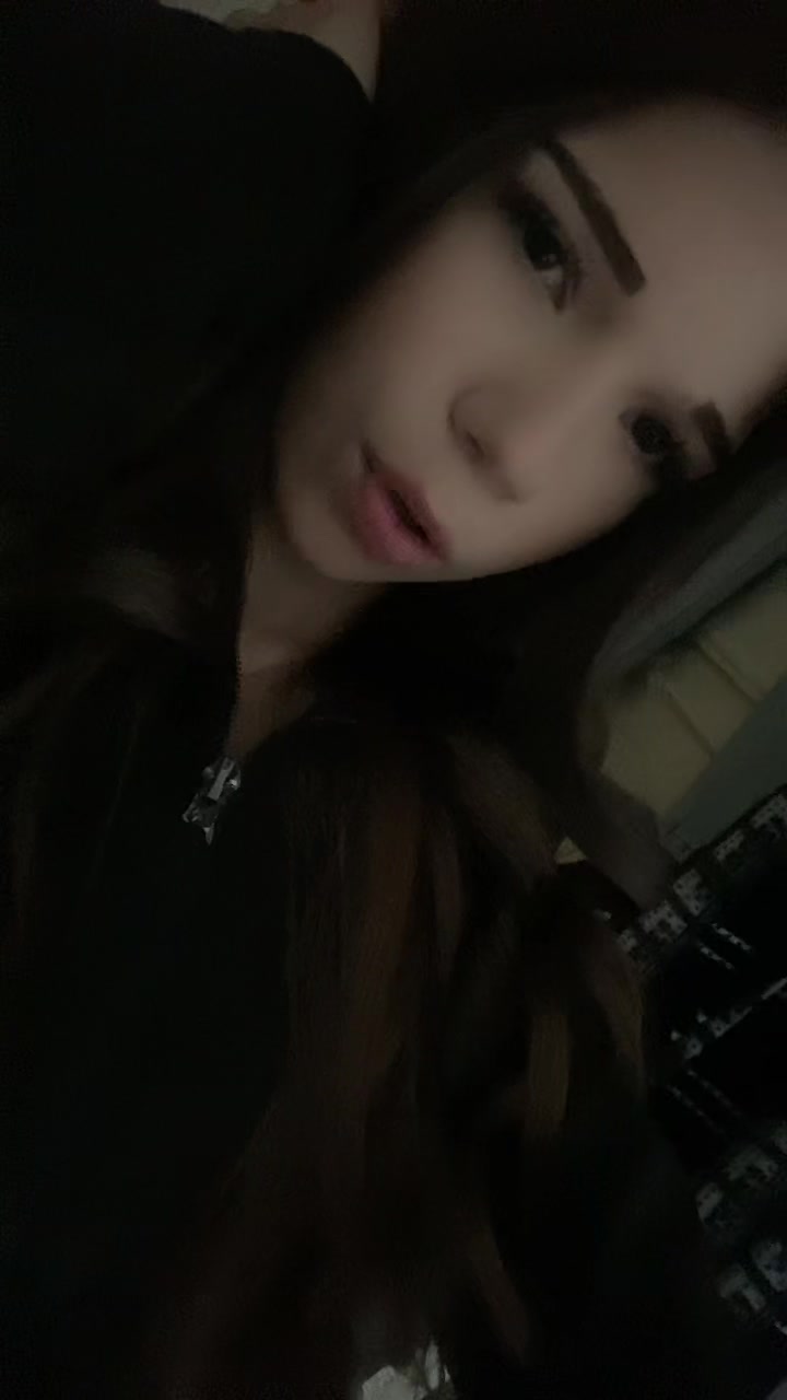 @sakyra