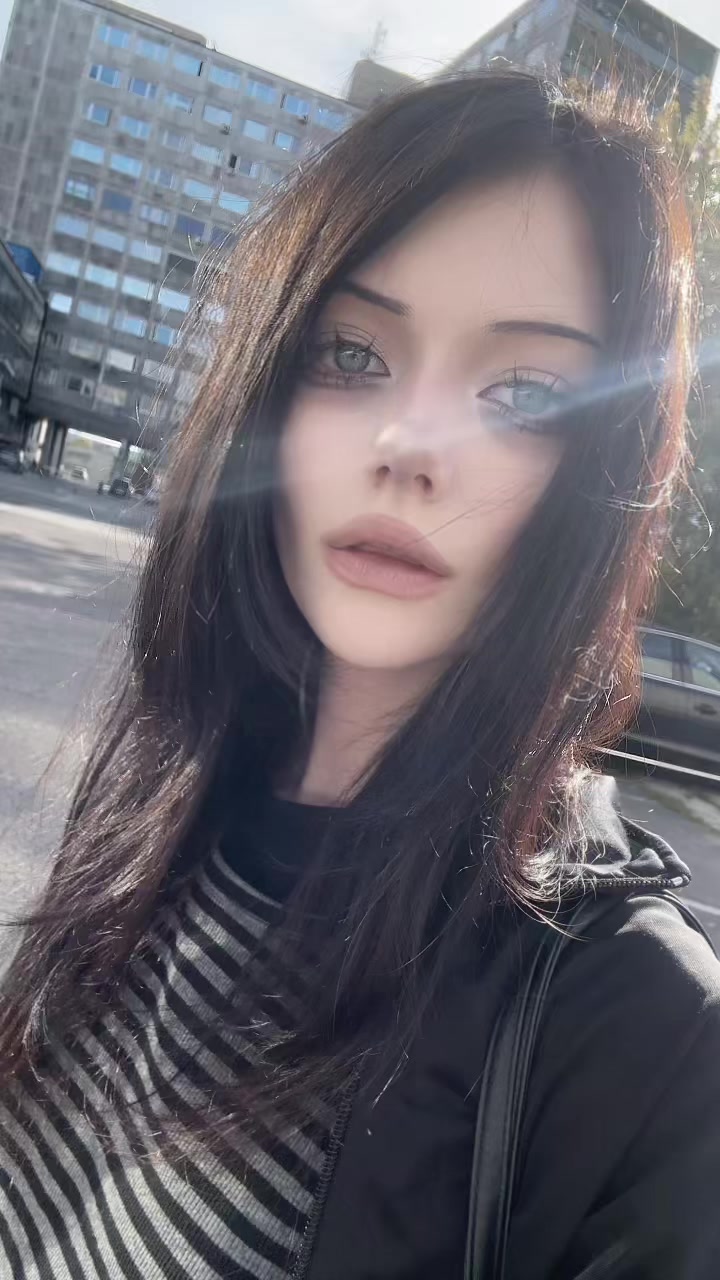 @🧛🏻♀️