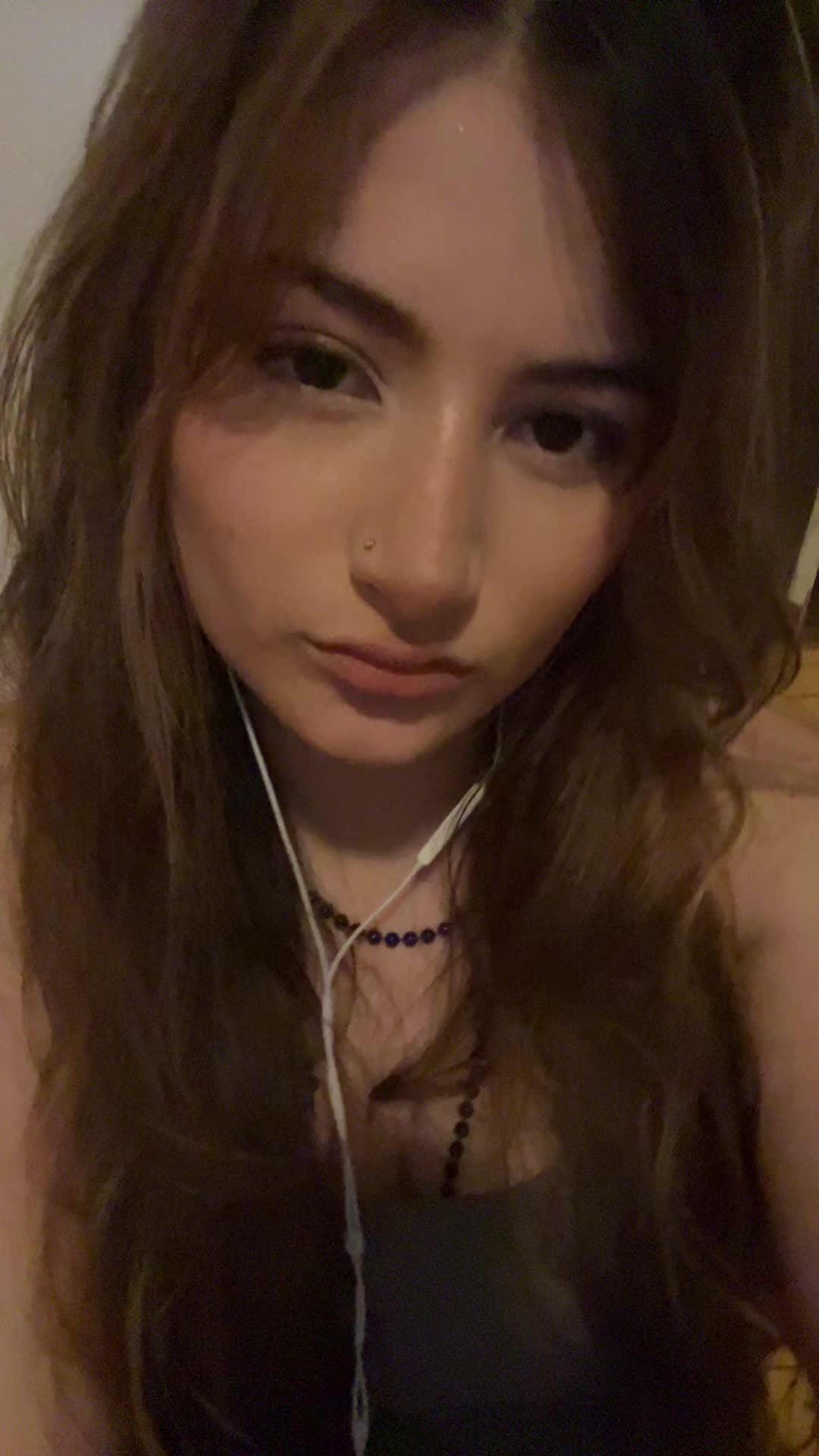 @lara1zel