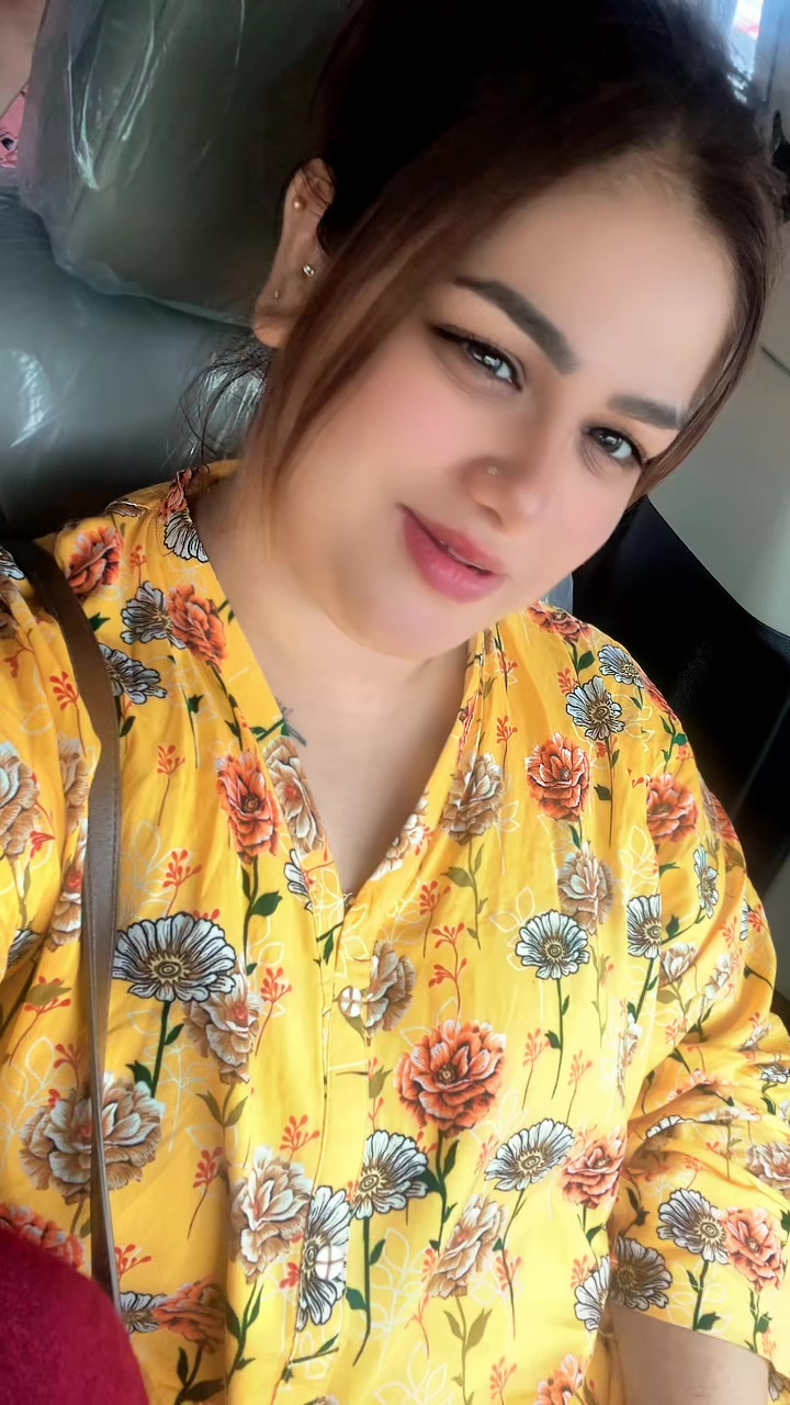 @iqra_khan