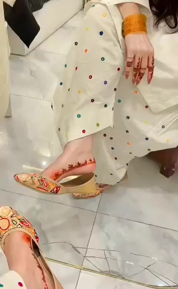 @Cute pathani