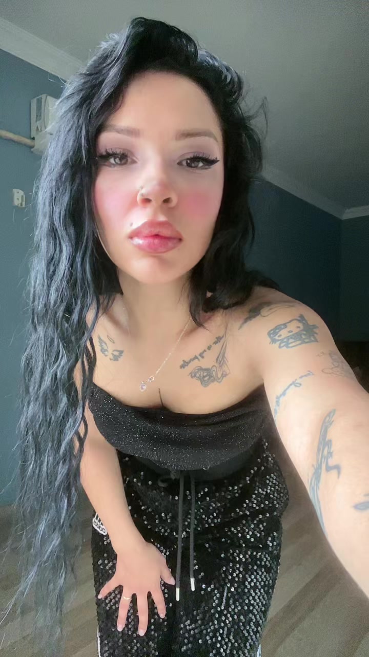 @Eceazra