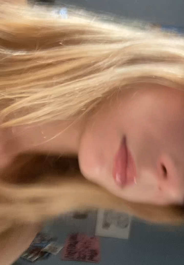 @⋆ 𝐼𝓈𝒶 ⋆