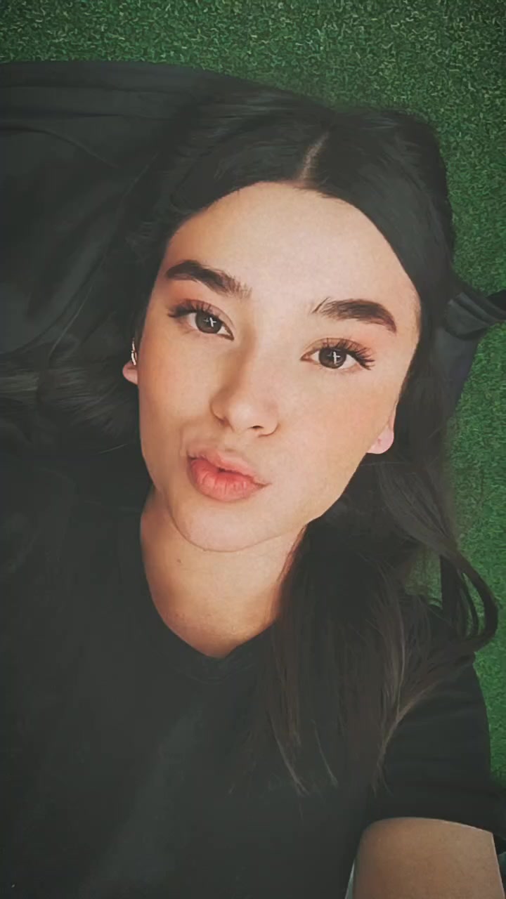 @Vanee ✨