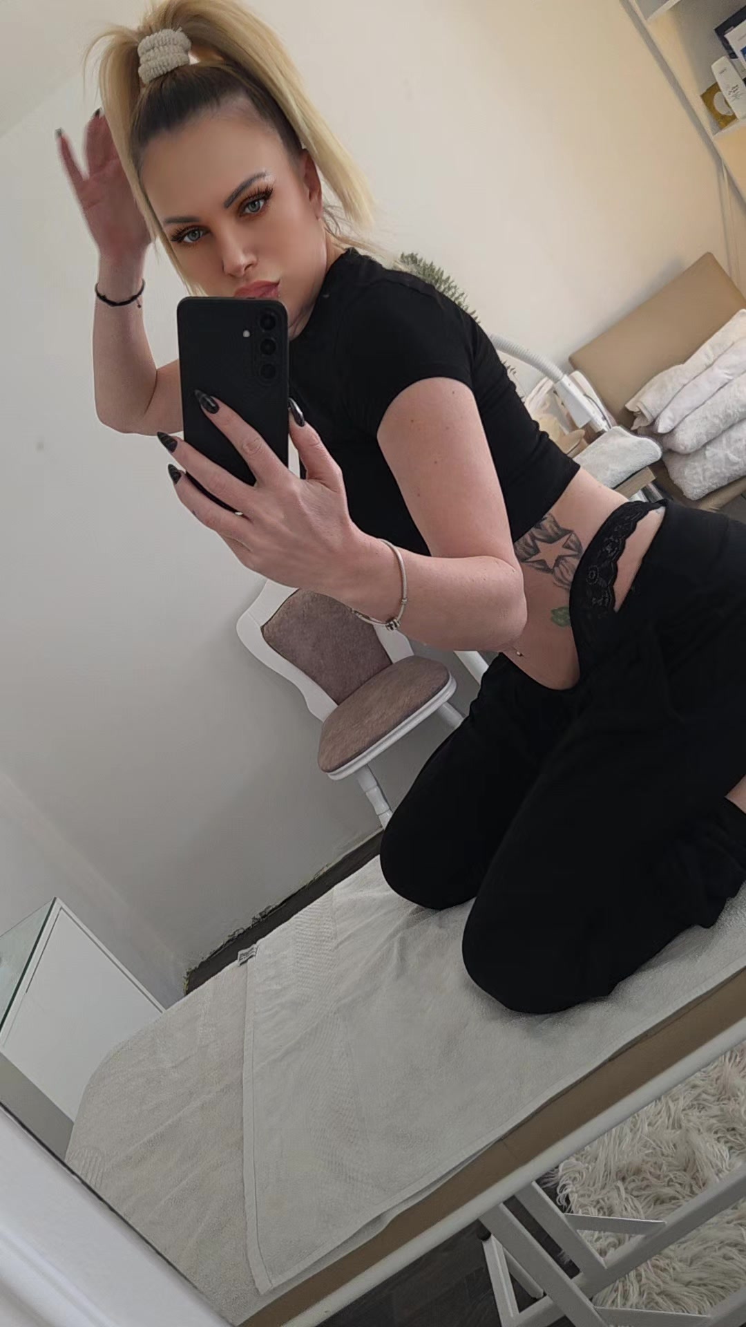 @Ana feet