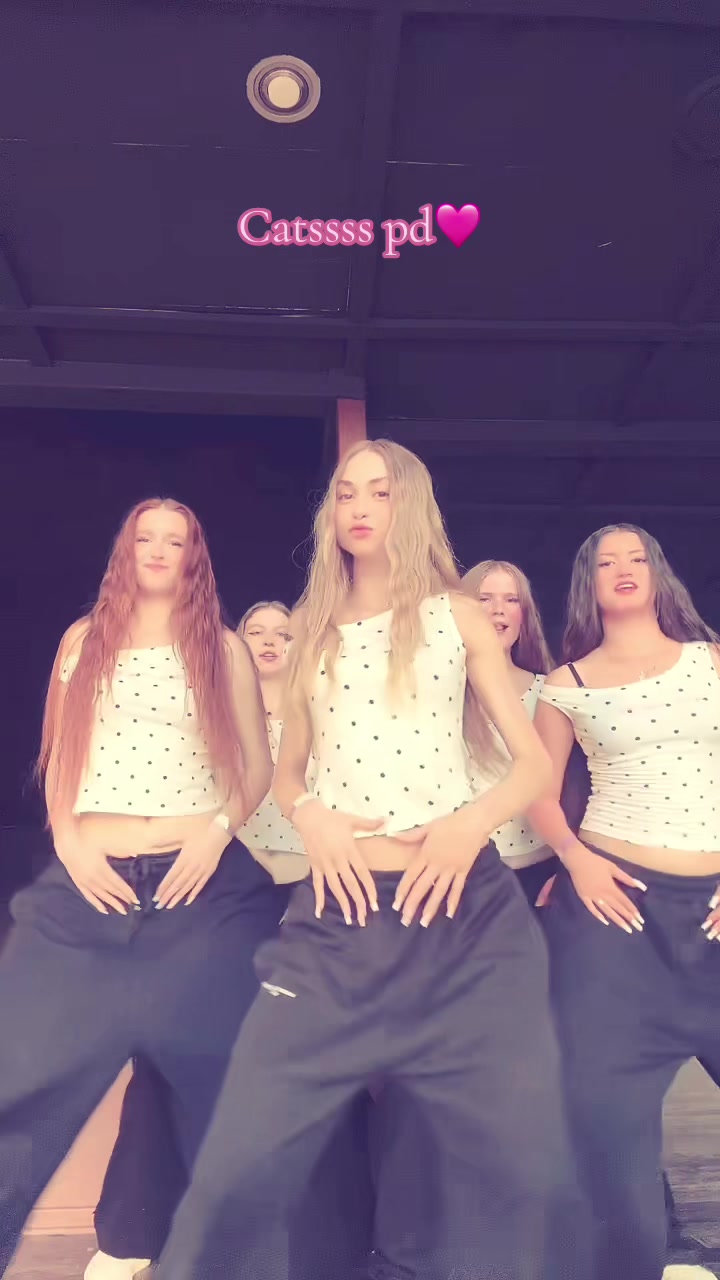 @полюша! ッ♡