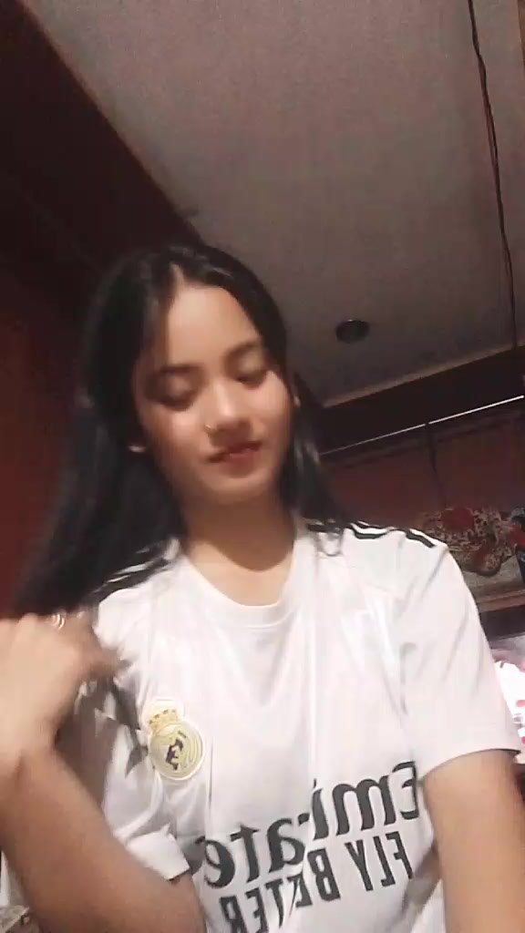 @tharuni 💗queen 😘😘