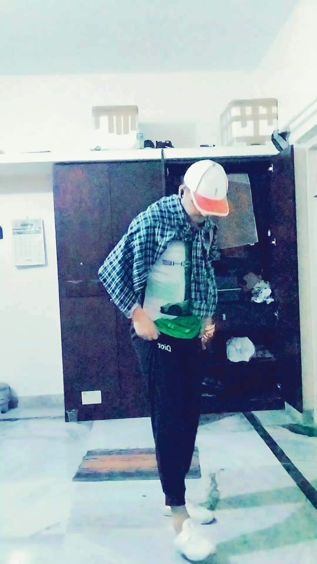 @Lazza Hikmat