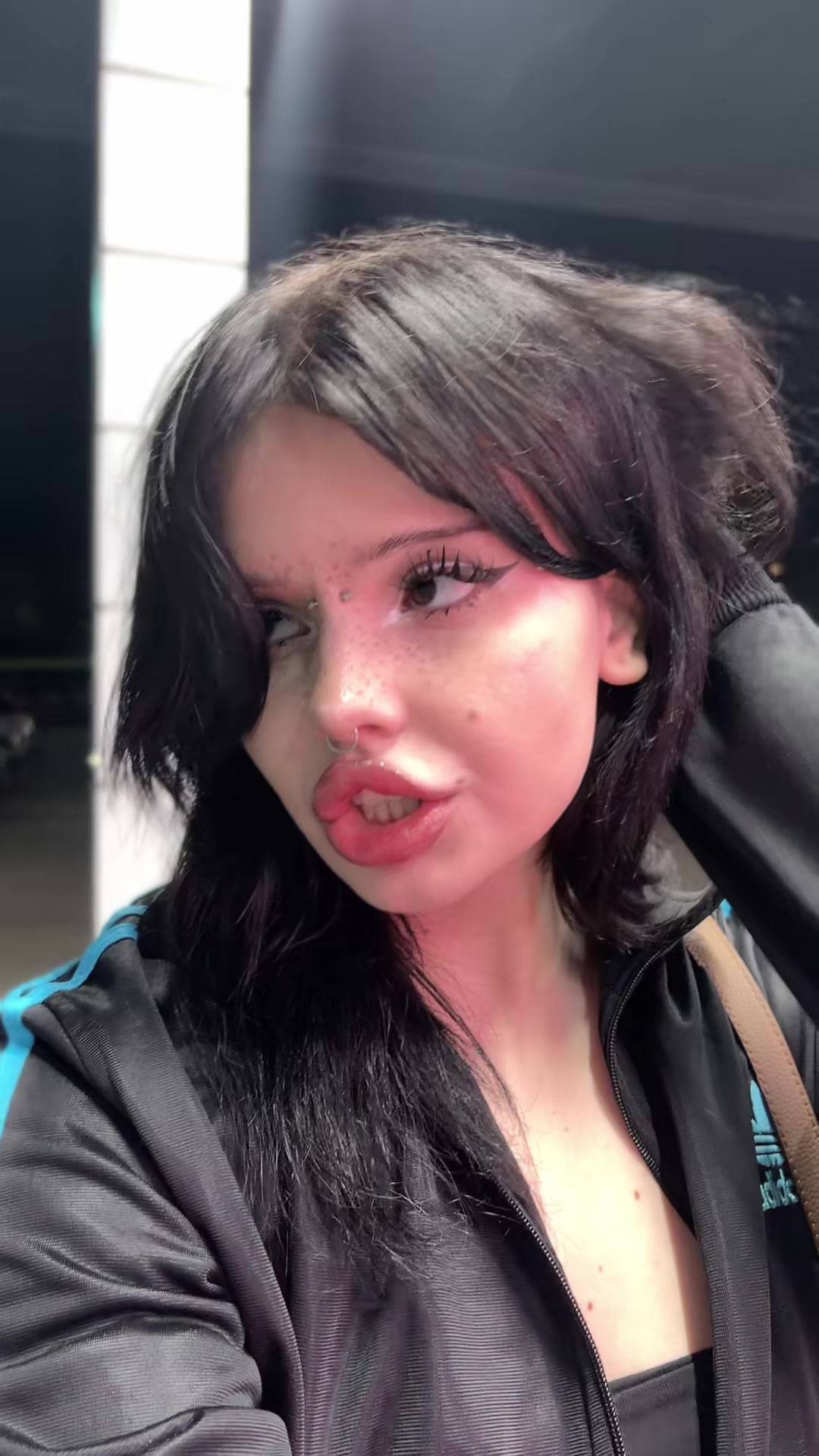 @тгк : анастасия гнидa