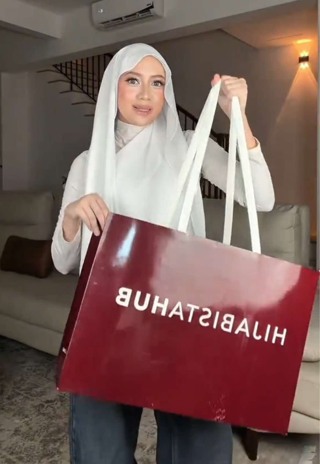 @yana hassan